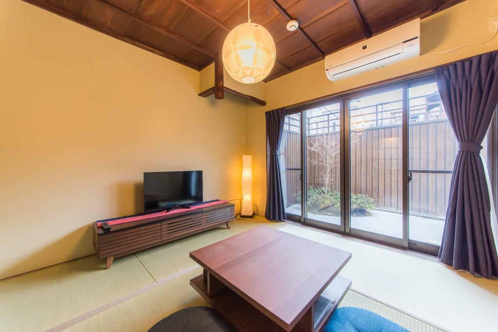 Villa Entrance Life Enmachi By Japaning à Kyoto Extérieur photo